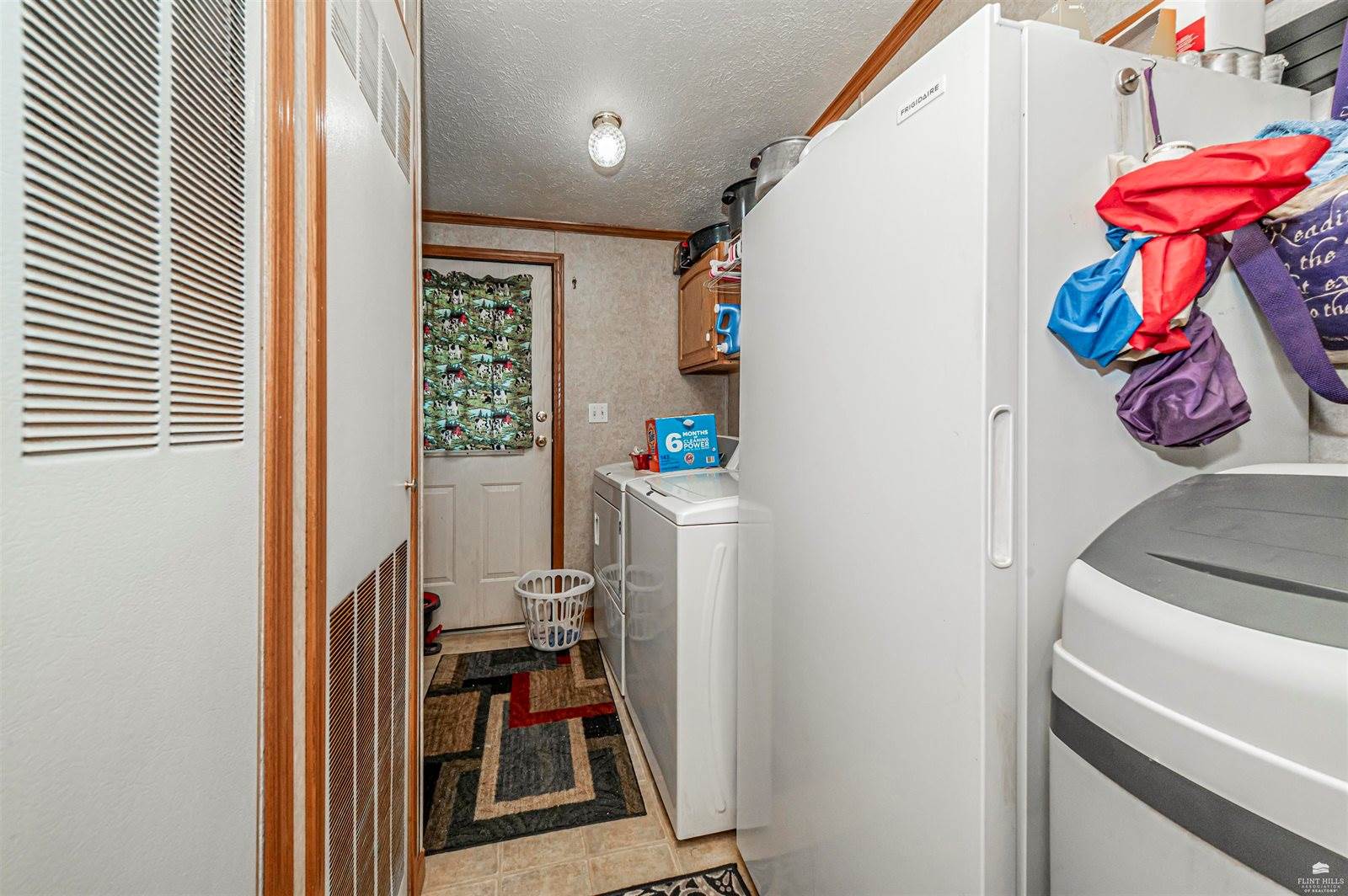 210 South Michigan Street, Leonardville, KS 66449