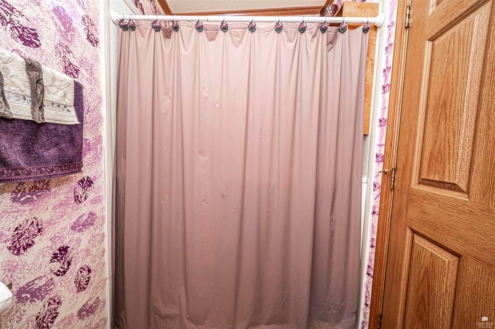 210 South Michigan Street, Leonardville, KS 66449