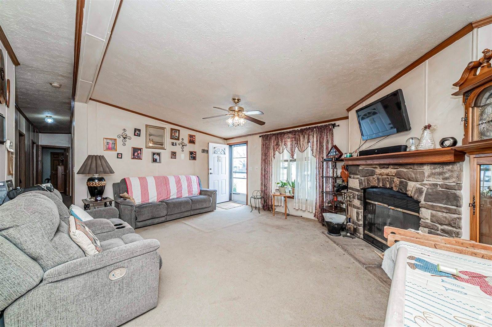 210 South Michigan Street, Leonardville, KS 66449