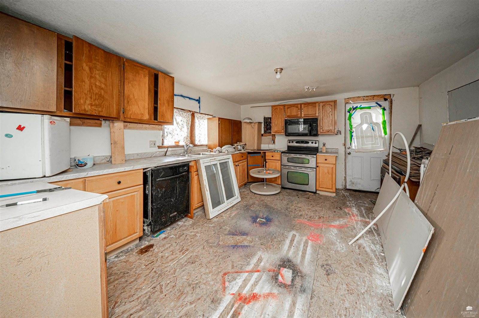 101 South Nebraska Street, Woodbine, KS 67492