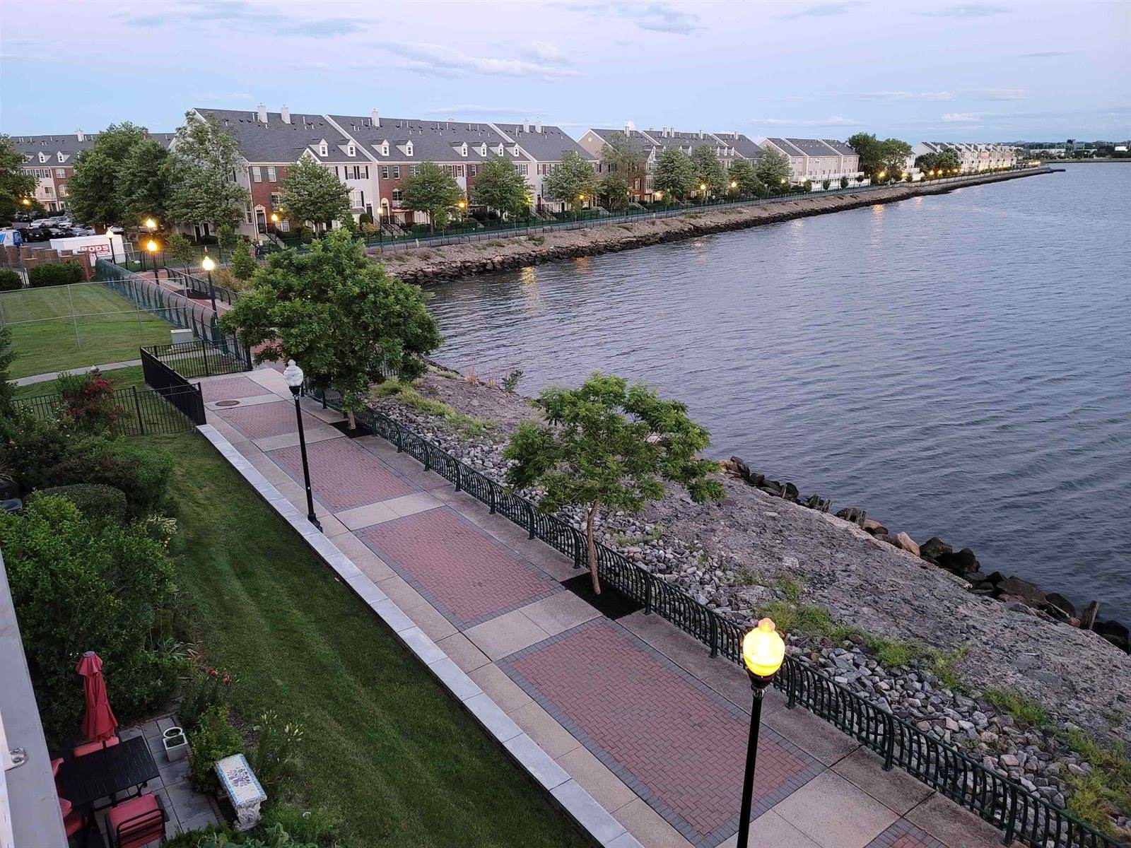 13 Mcmartin Ct, JC, West Bergen, NJ 07305