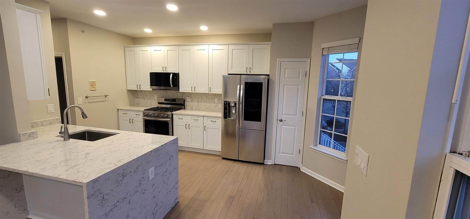 13 Mcmartin Ct, JC, West Bergen, NJ 07305