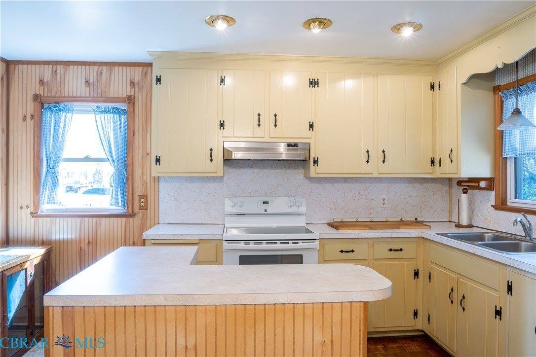 55 Calhoun Street, Hampton, VA 23669