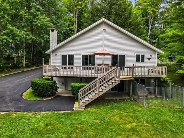 87 Maple Ridge Drive, Monmouth, ME 04259