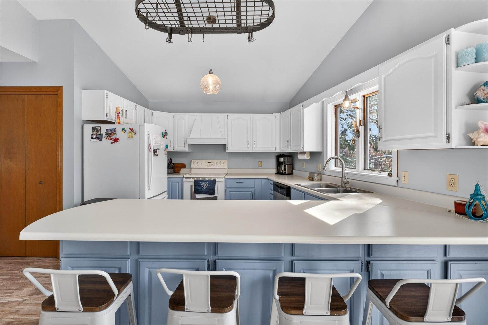 87 Maple Ridge Drive, Monmouth, ME 04259