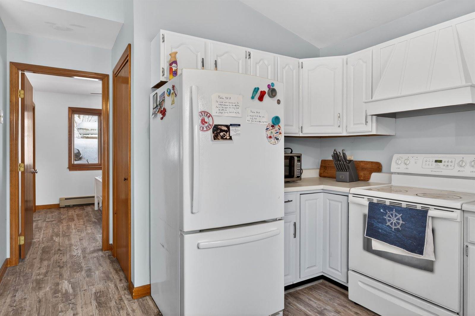 87 Maple Ridge Drive, Monmouth, ME 04259