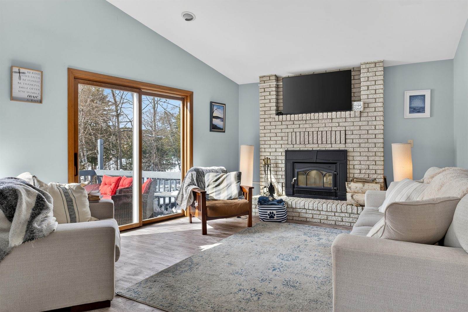 87 Maple Ridge Drive, Monmouth, ME 04259