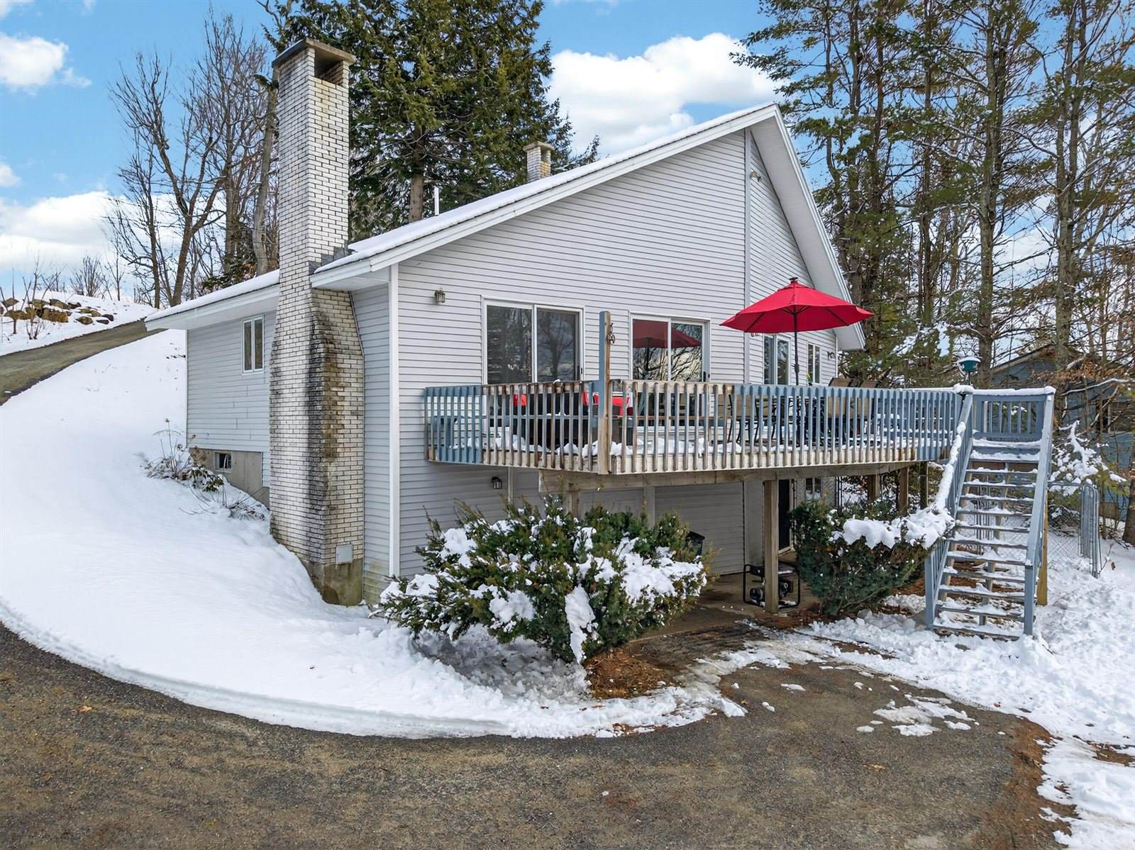 87 Maple Ridge Drive, Monmouth, ME 04259