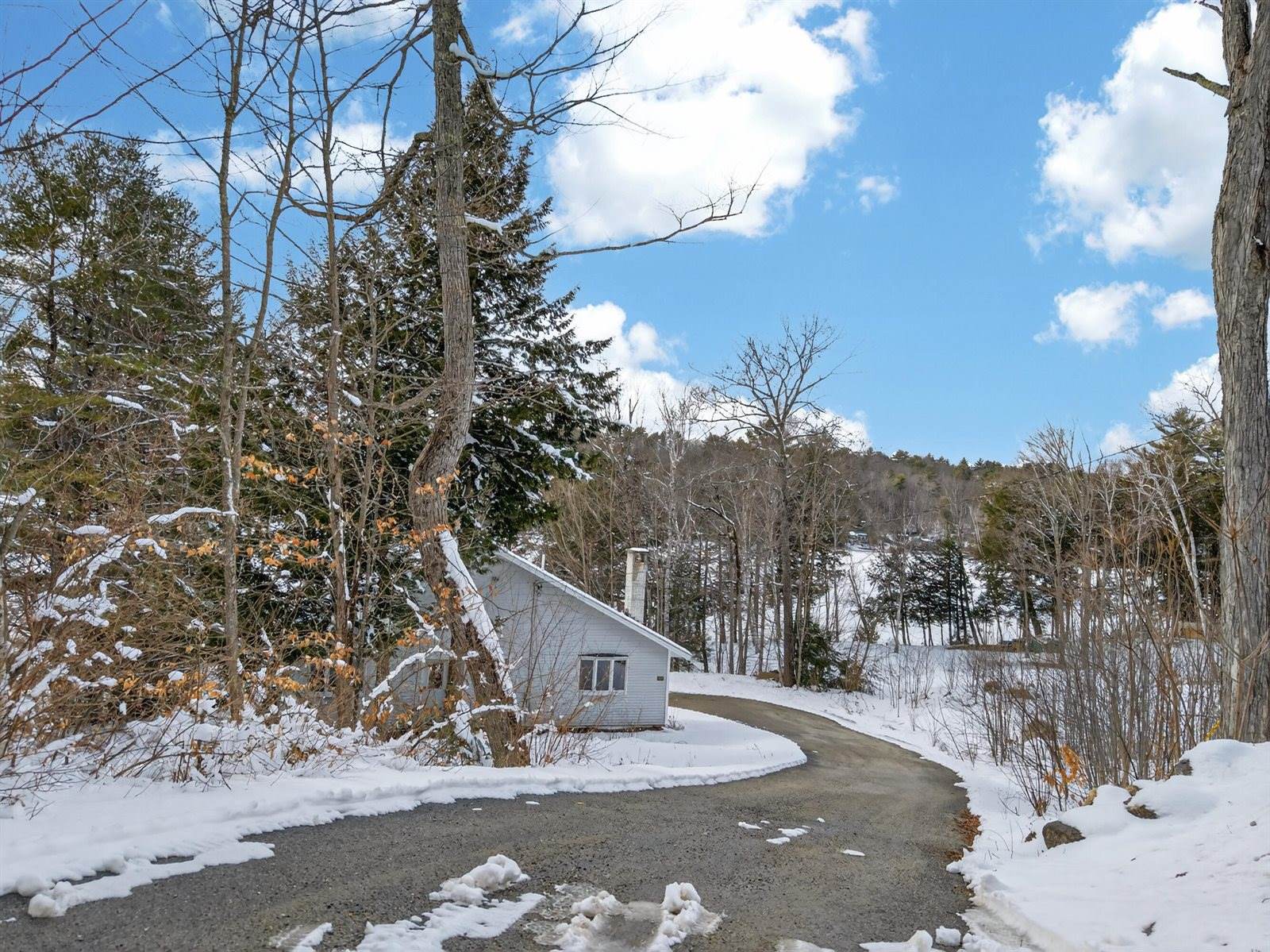 87 Maple Ridge Drive, Monmouth, ME 04259