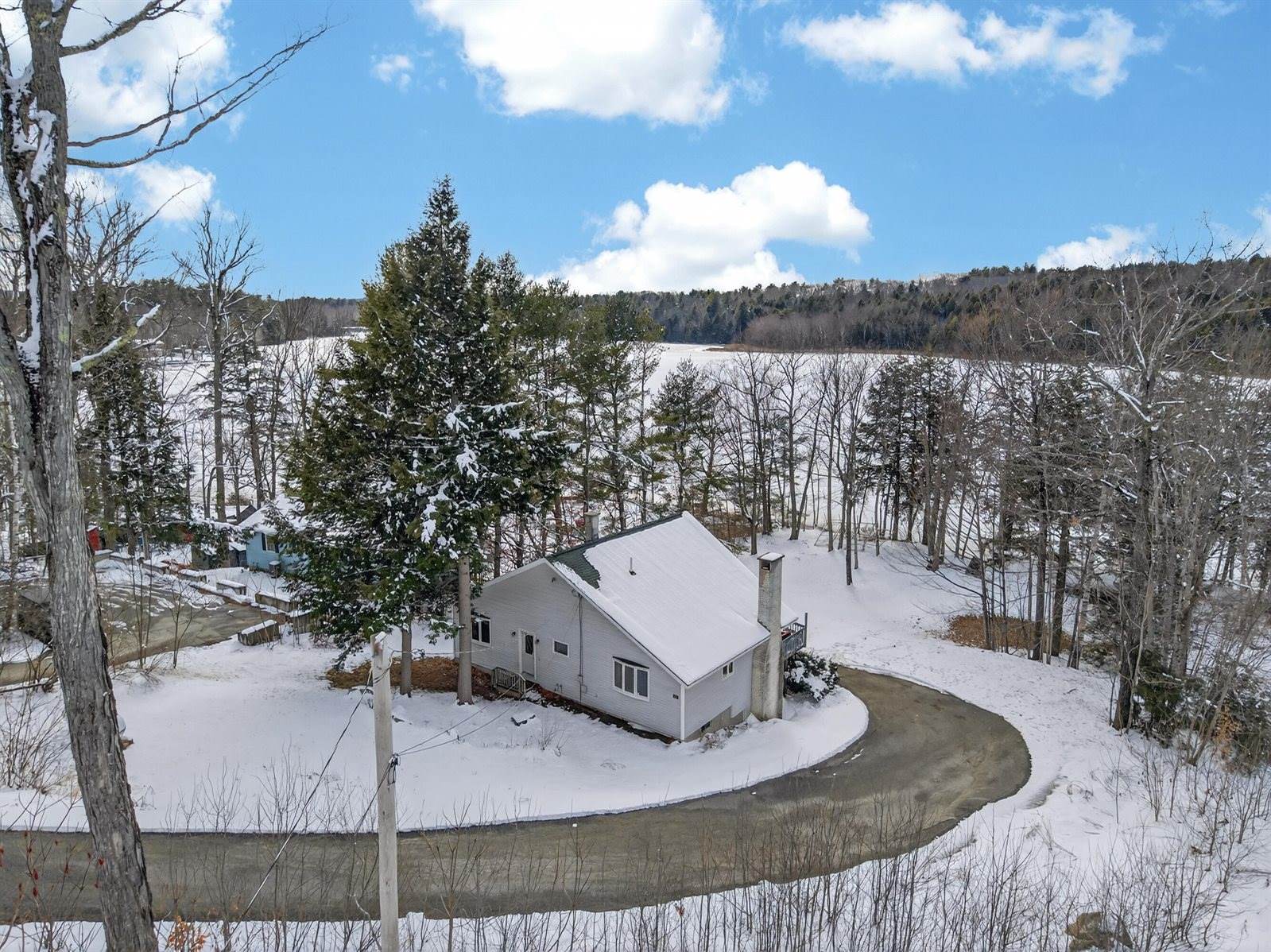 87 Maple Ridge Drive, Monmouth, ME 04259