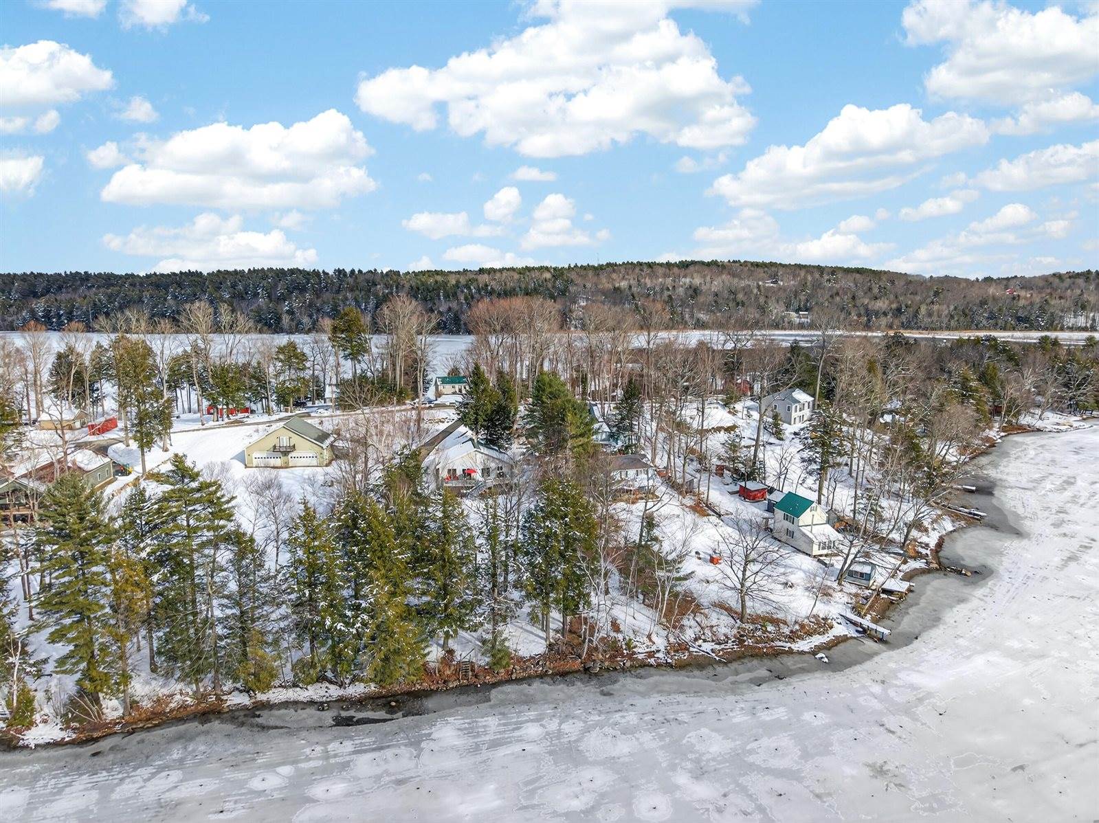 87 Maple Ridge Drive, Monmouth, ME 04259