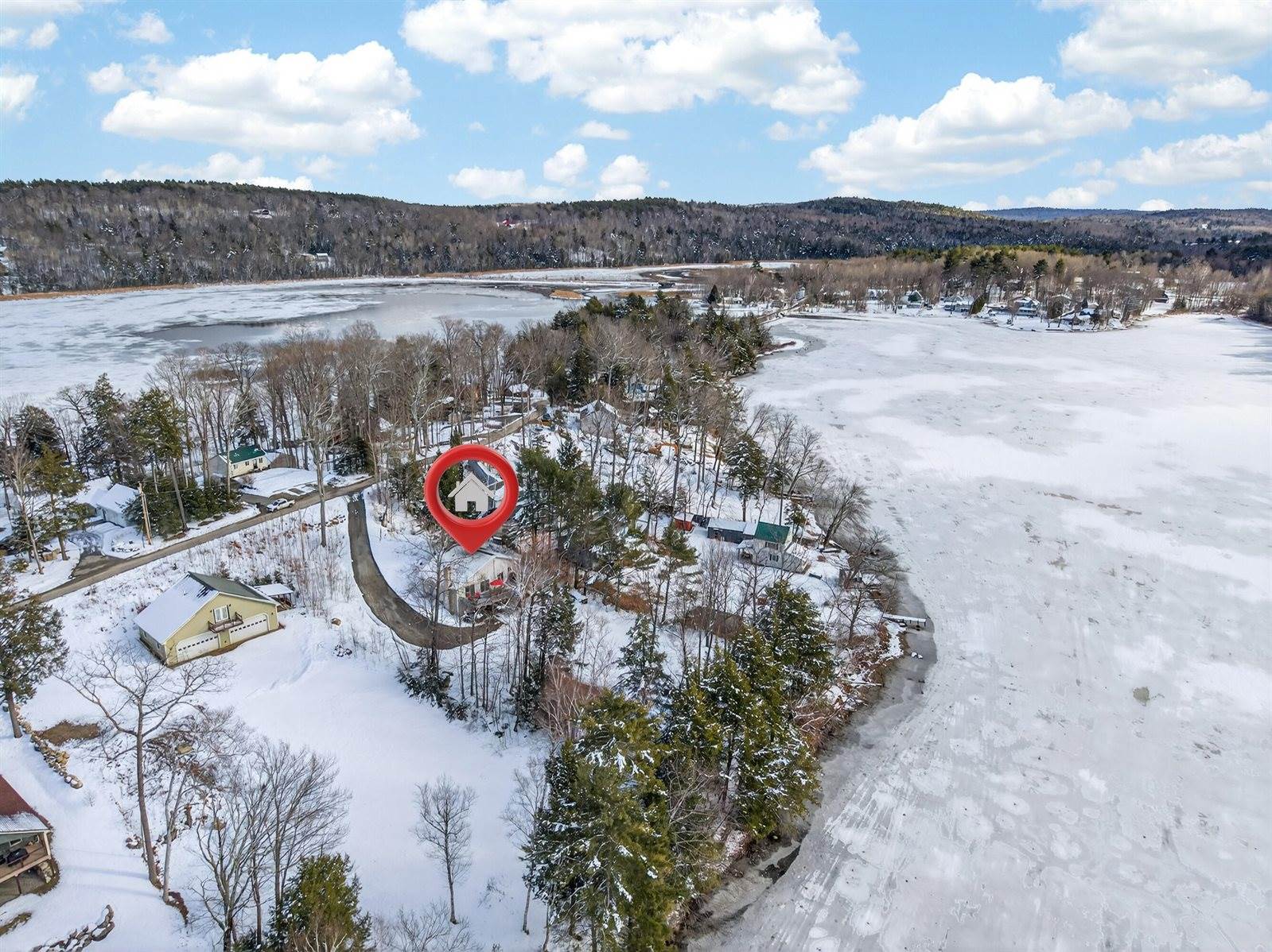 87 Maple Ridge Drive, Monmouth, ME 04259