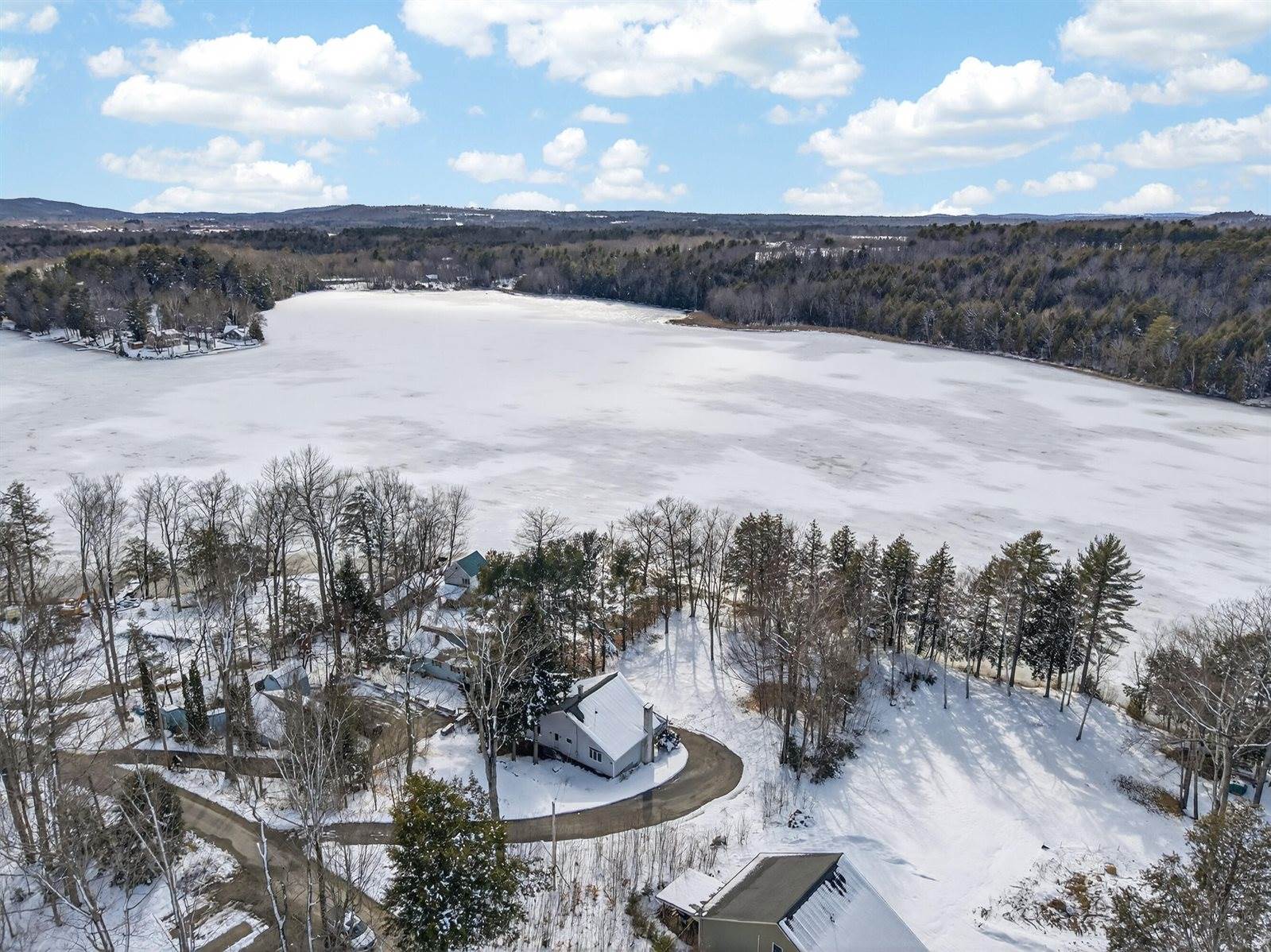 87 Maple Ridge Drive, Monmouth, ME 04259