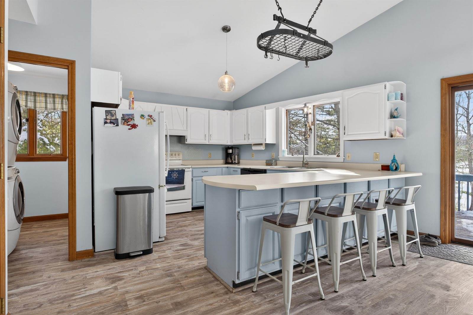 87 Maple Ridge Drive, Monmouth, ME 04259