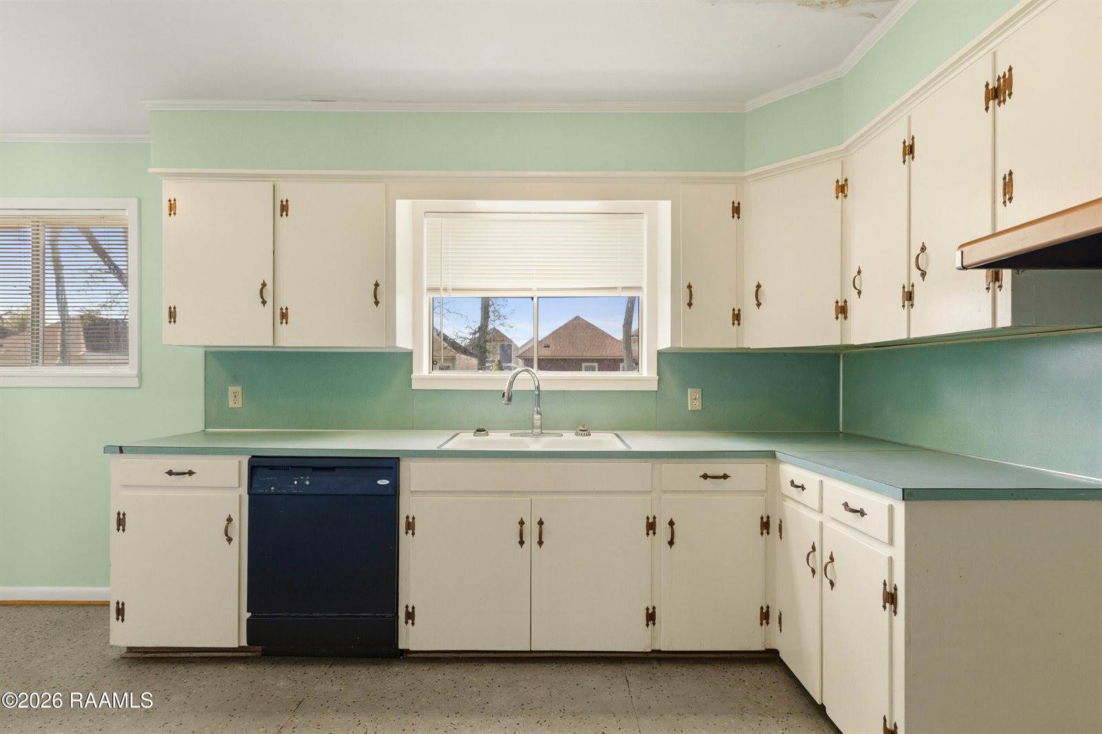 104 Lynn Drive, Lafayette, LA 70508