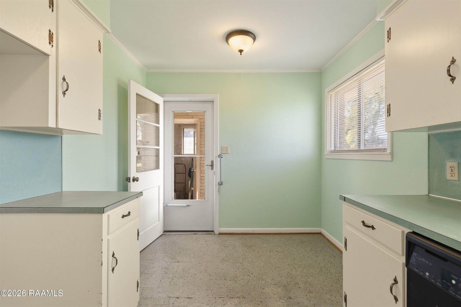 104 Lynn Drive, Lafayette, LA 70508