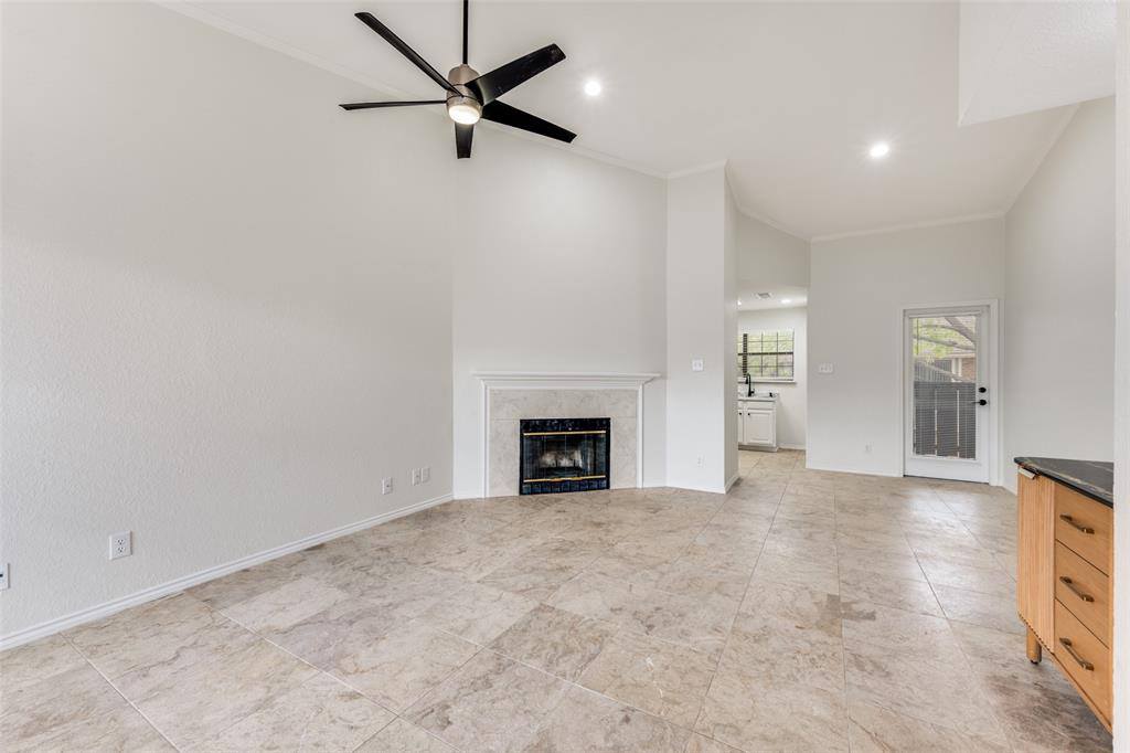 401 Pebble Way, Arlington, TX 76006