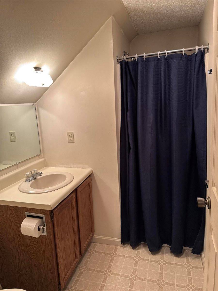 9 Cynthia Circle, Bangor, ME 04401