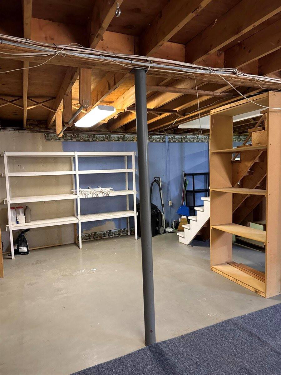 9 Cynthia Circle, Bangor, ME 04401