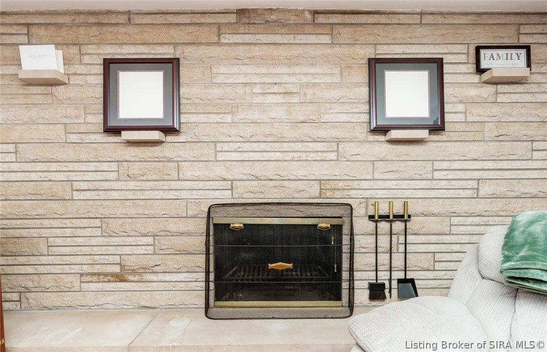 9007 County Road 403, Charlestown, IN 47111