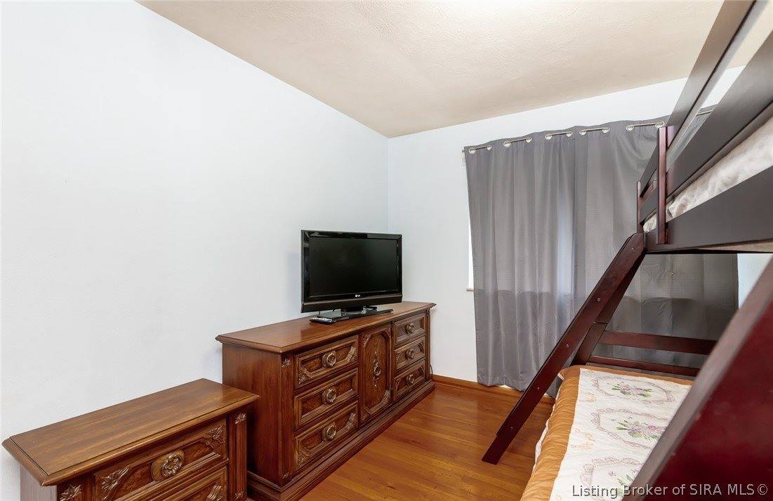 9007 County Road 403, Charlestown, IN 47111