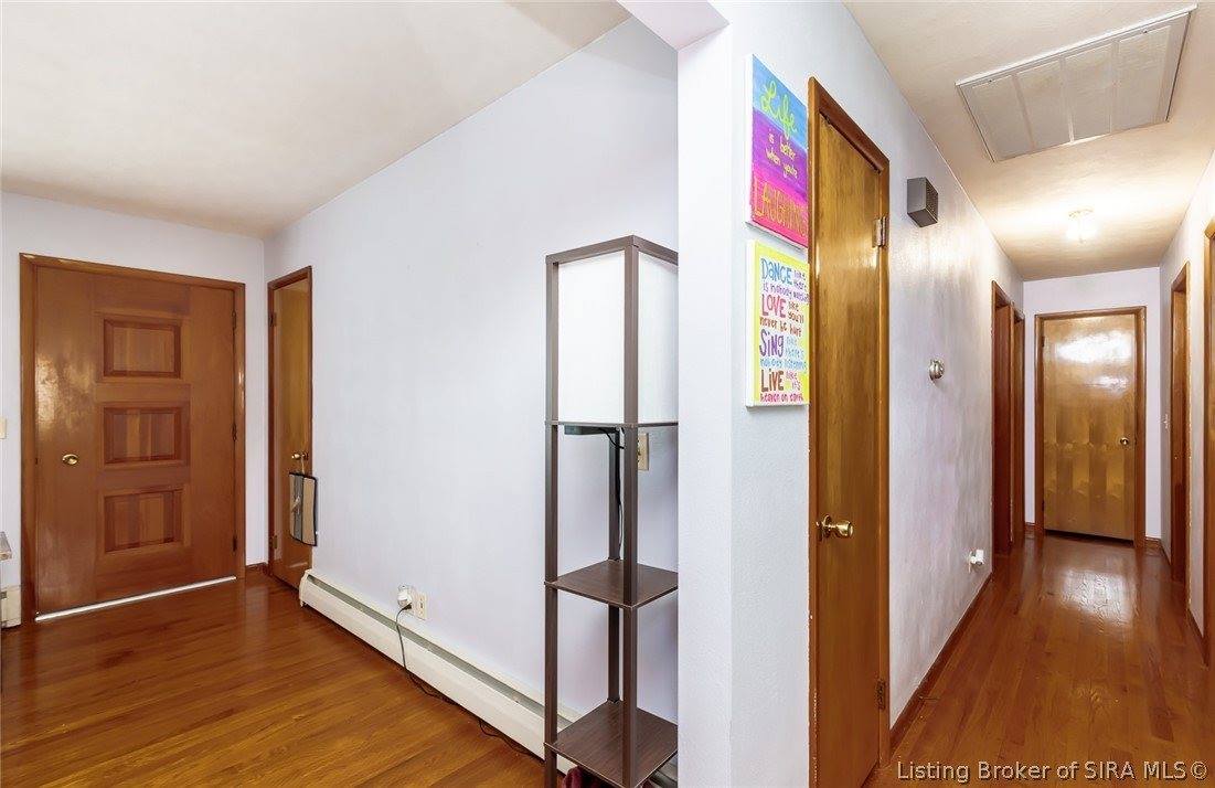 9007 County Road 403, Charlestown, IN 47111