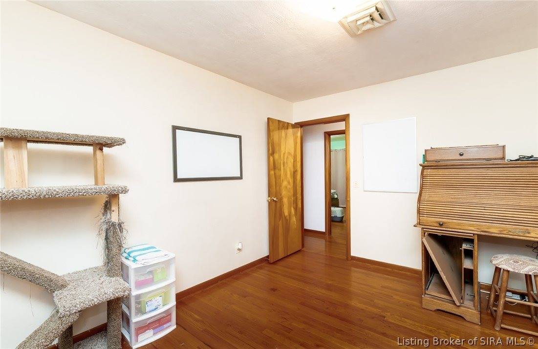 9007 County Road 403, Charlestown, IN 47111