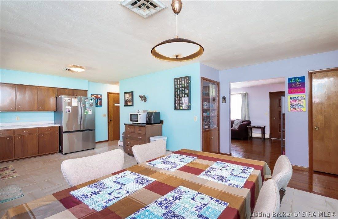 9007 County Road 403, Charlestown, IN 47111