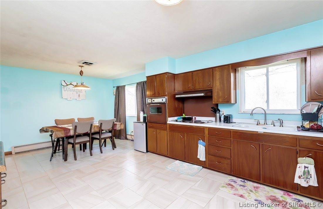 9007 County Road 403, Charlestown, IN 47111