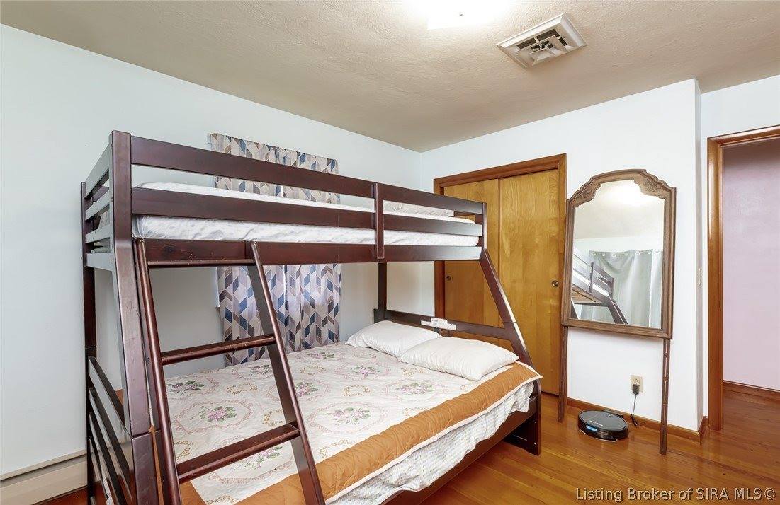 9007 County Road 403, Charlestown, IN 47111