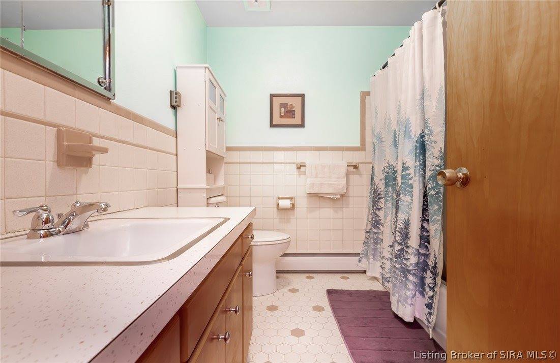 9007 County Road 403, Charlestown, IN 47111