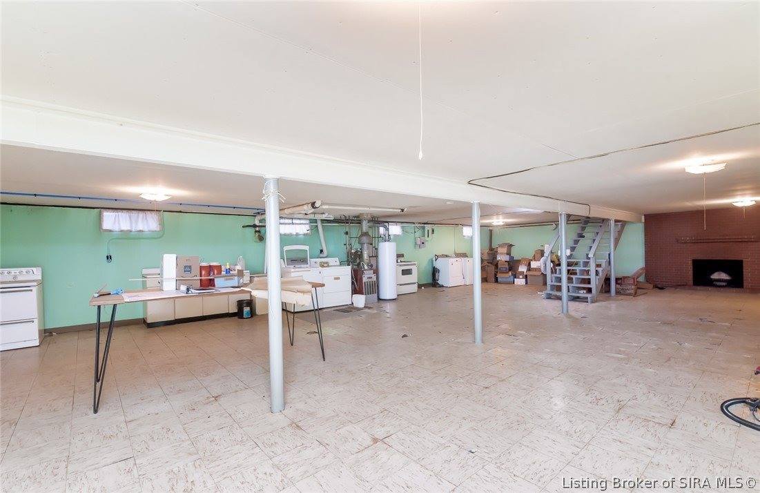 9007 County Road 403, Charlestown, IN 47111