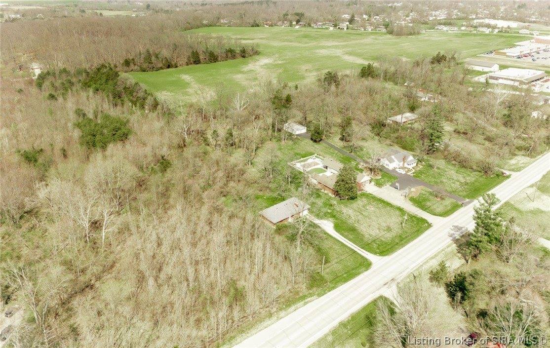 9007 County Road 403, Charlestown, IN 47111