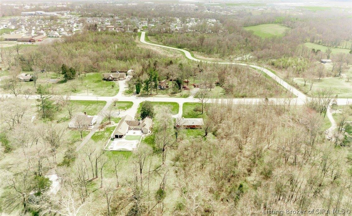 9007 County Road 403, Charlestown, IN 47111