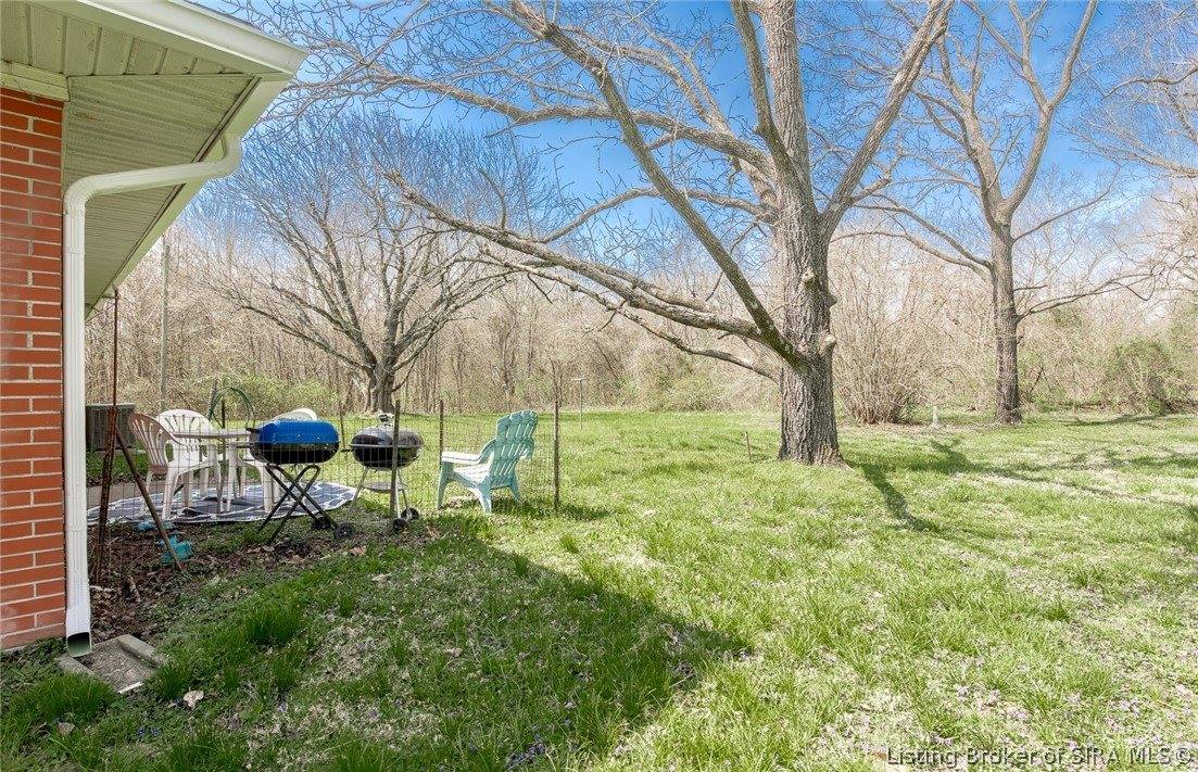 9007 County Road 403, Charlestown, IN 47111