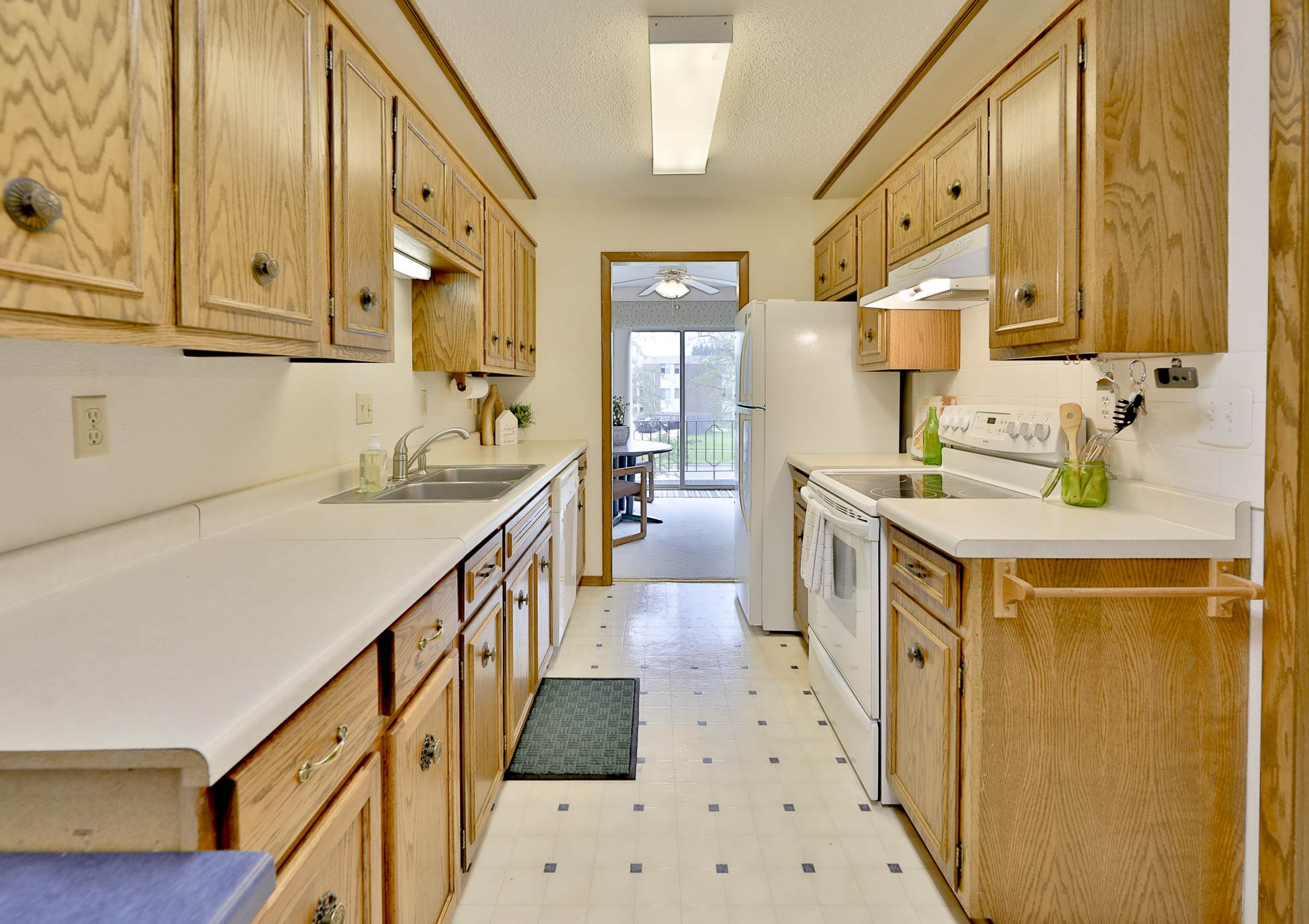 1516 19 1/2 Ave, #6, Moorhead, MN 56560