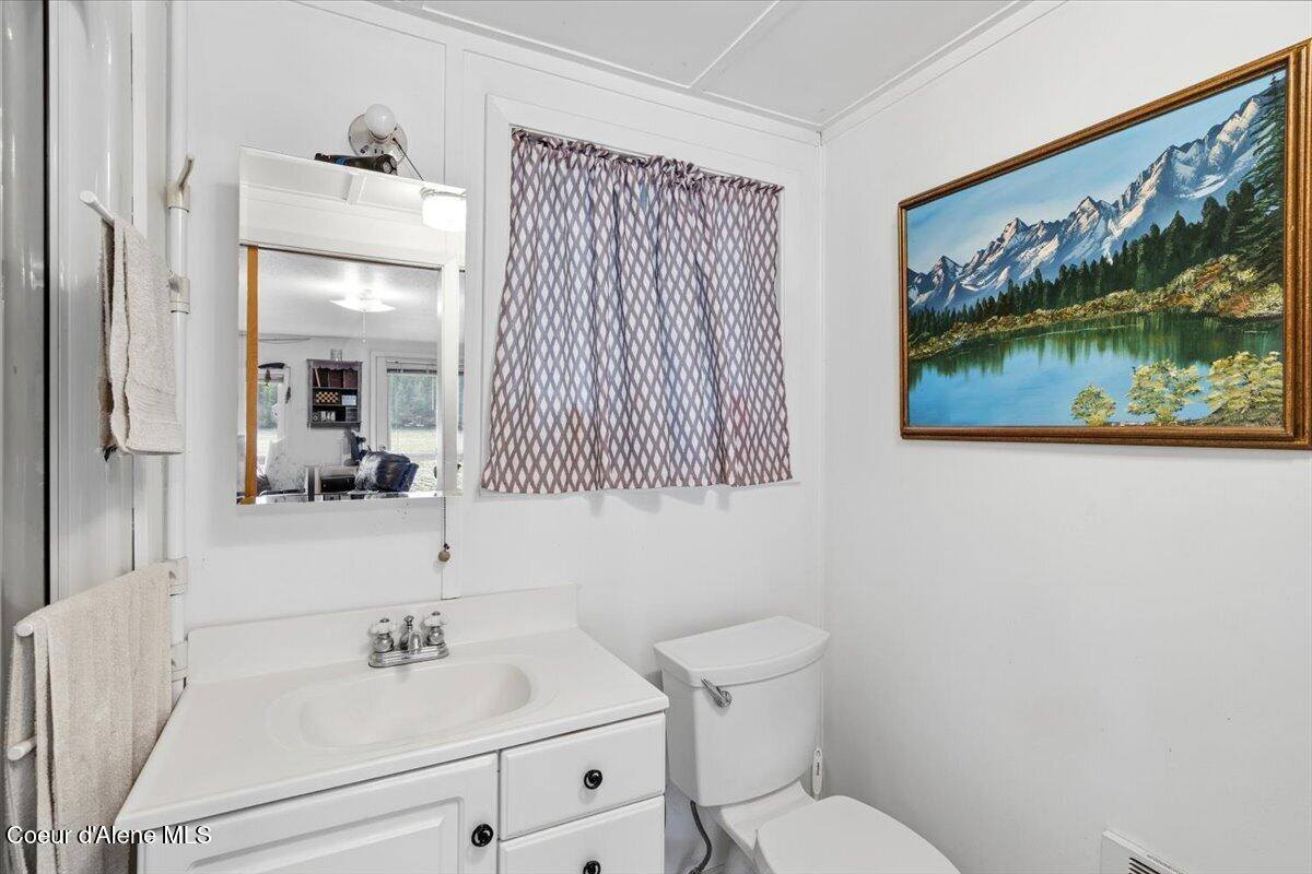 5822 West Boathaven Ln, Rathdrum, ID 83858