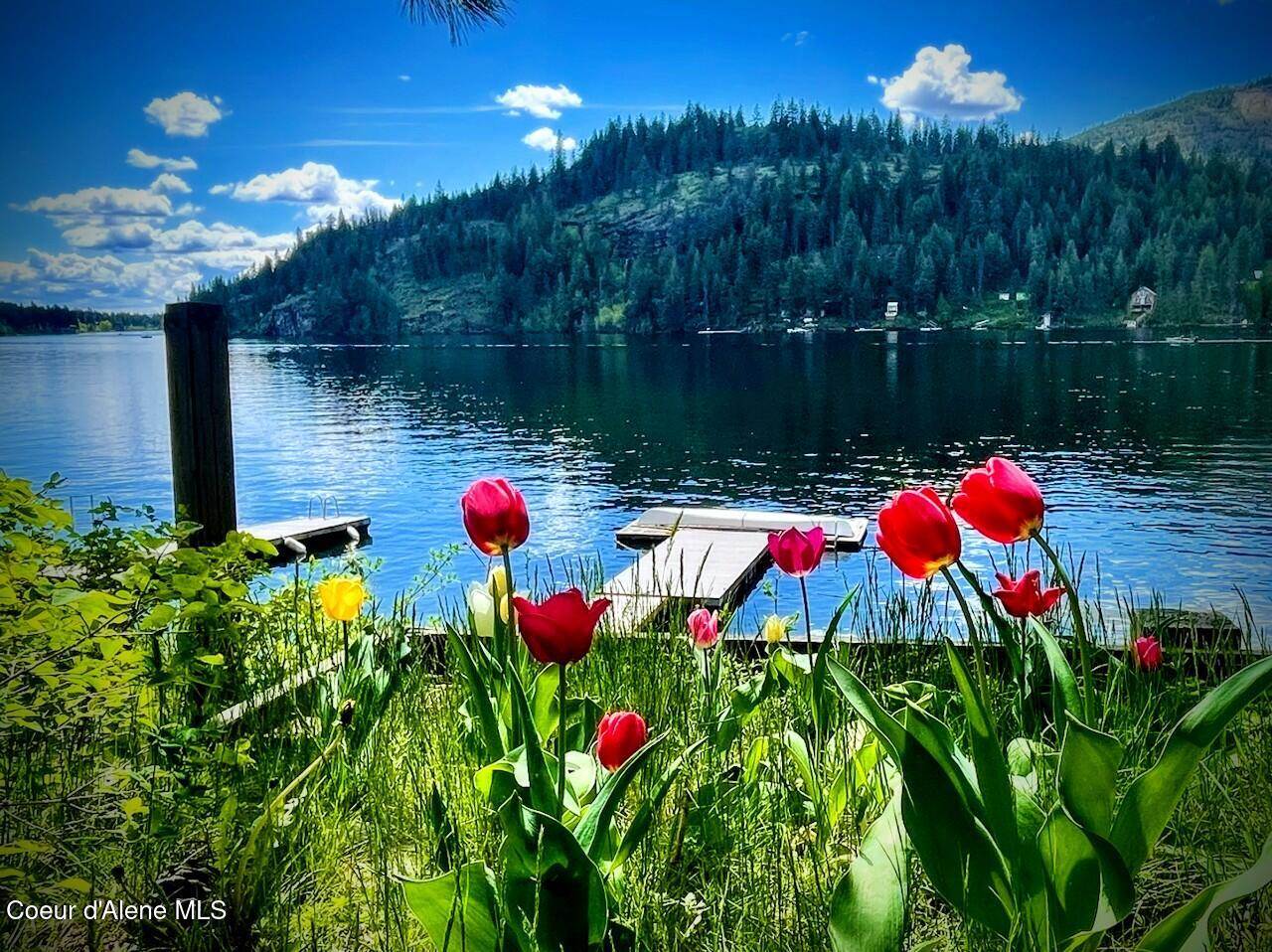 5822 West Boathaven Ln, Rathdrum, ID 83858