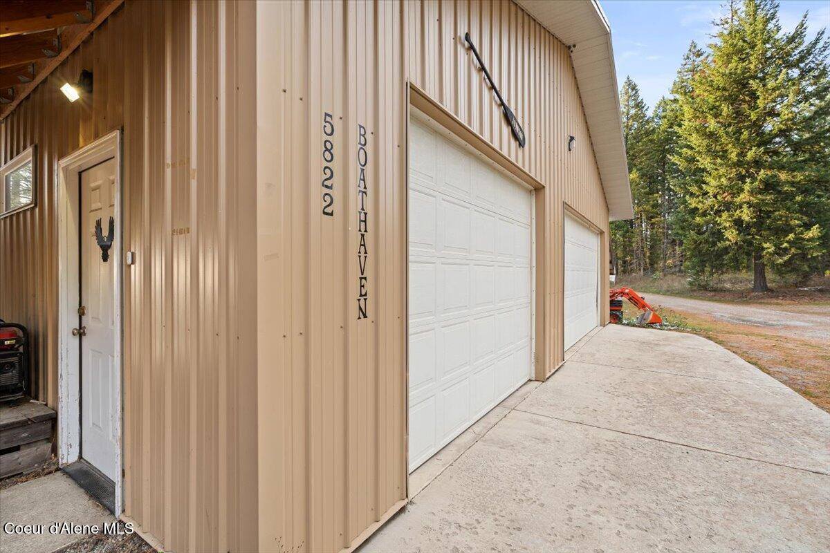 5822 West Boathaven Ln, Rathdrum, ID 83858