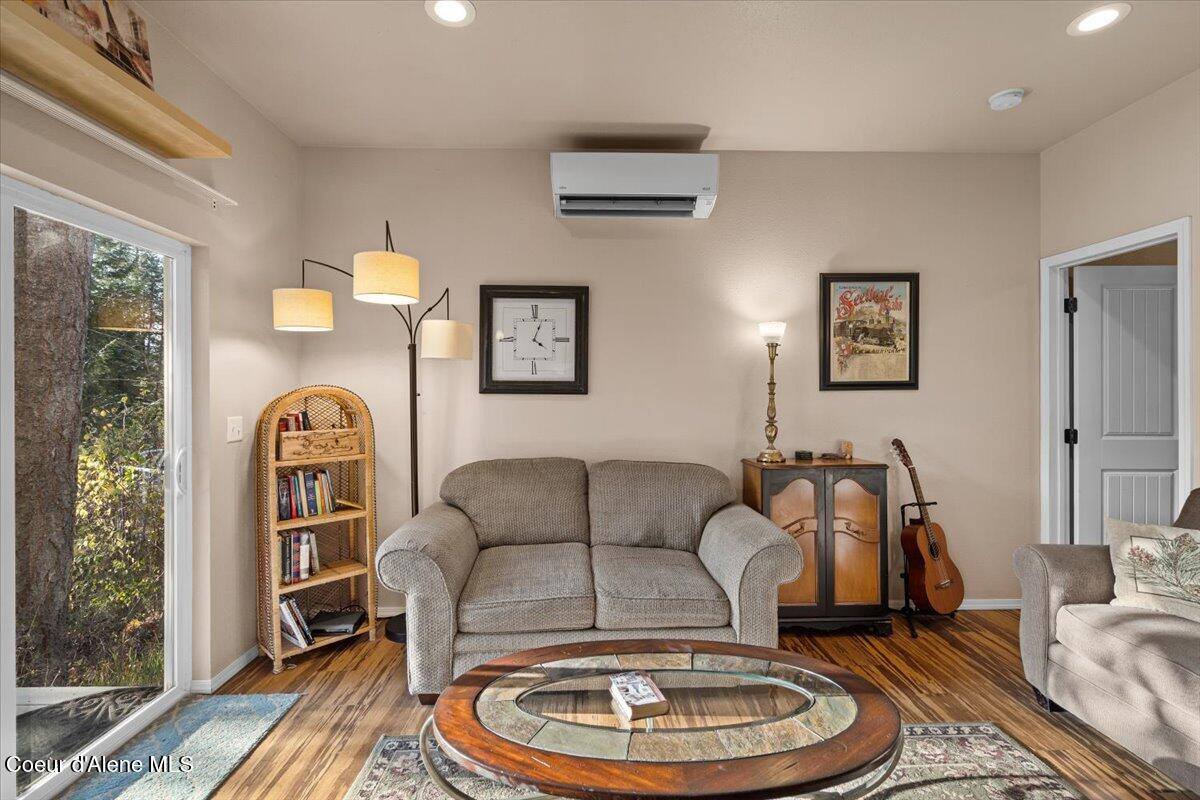 5822 West Boathaven Ln, Rathdrum, ID 83858