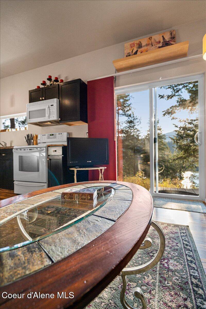 5822 West Boathaven Ln, Rathdrum, ID 83858