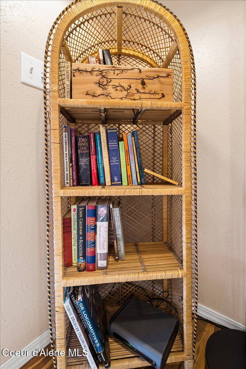 5822 West Boathaven Ln, Rathdrum, ID 83858