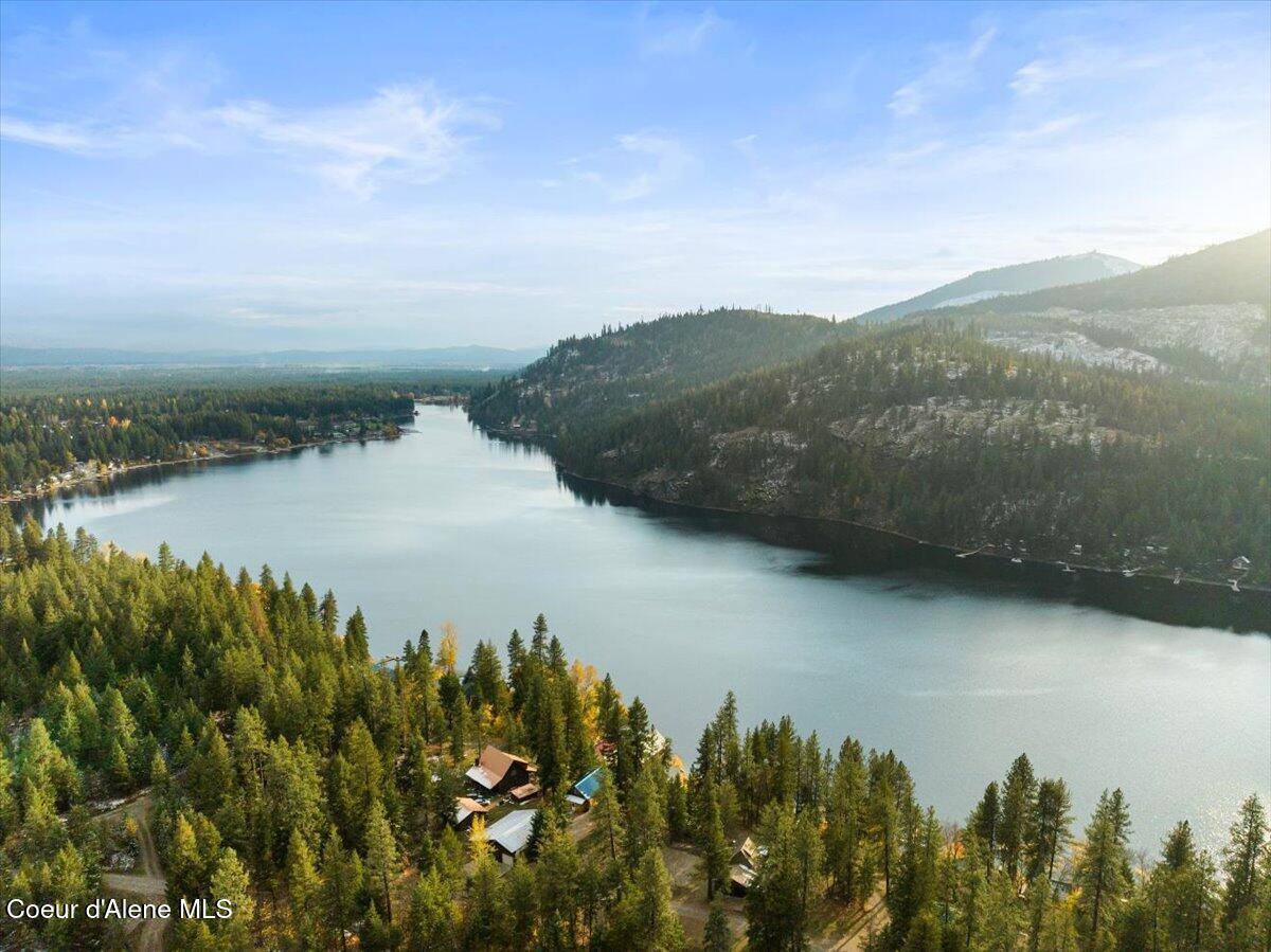 5822 West Boathaven Ln, Rathdrum, ID 83858