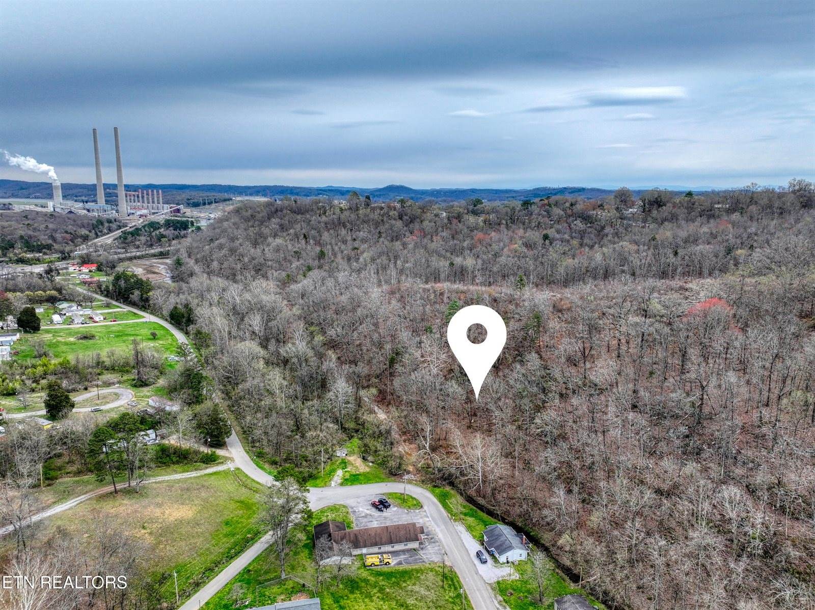 Old Highway 70, Harriman, TN 37748