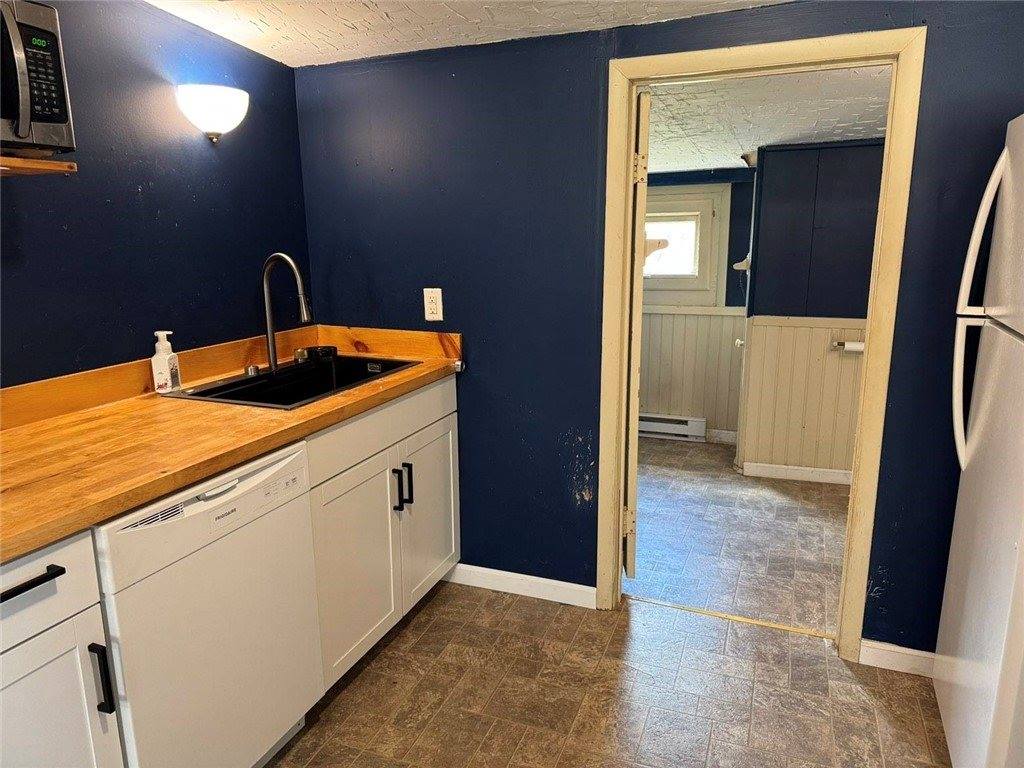 12 Walter Street, Oswego, NY 13126