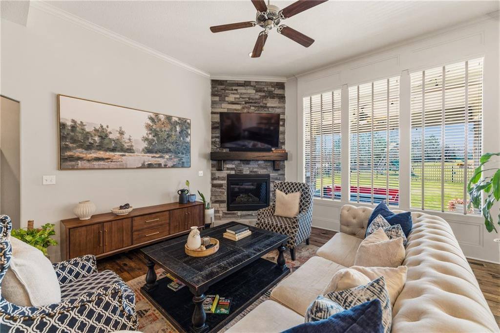 7026 Belmont Drive, Shawnee, KS 66226