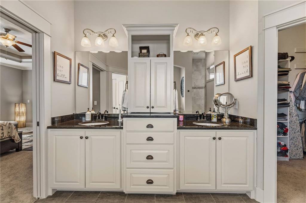 7026 Belmont Drive, Shawnee, KS 66226