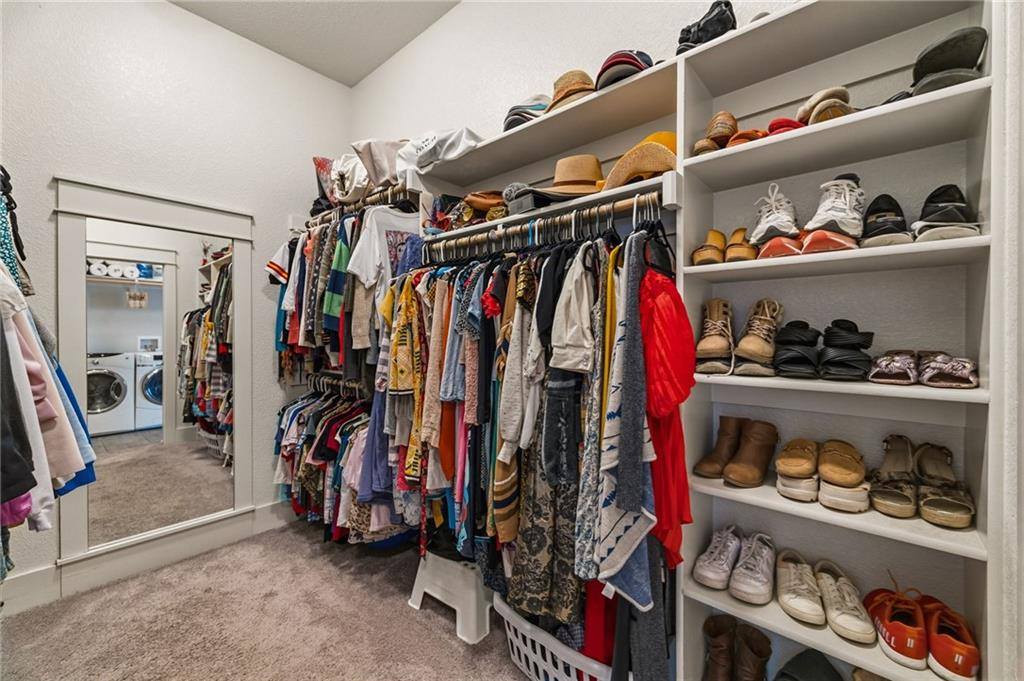 7026 Belmont Drive, Shawnee, KS 66226