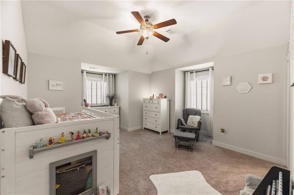 7026 Belmont Drive, Shawnee, KS 66226