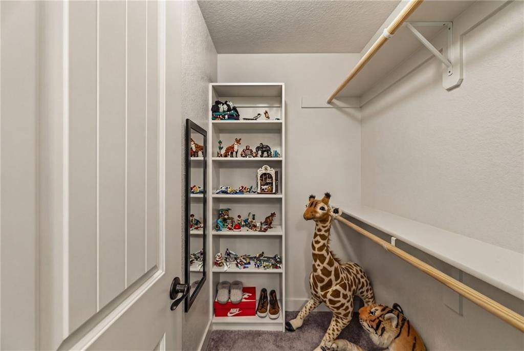 7026 Belmont Drive, Shawnee, KS 66226